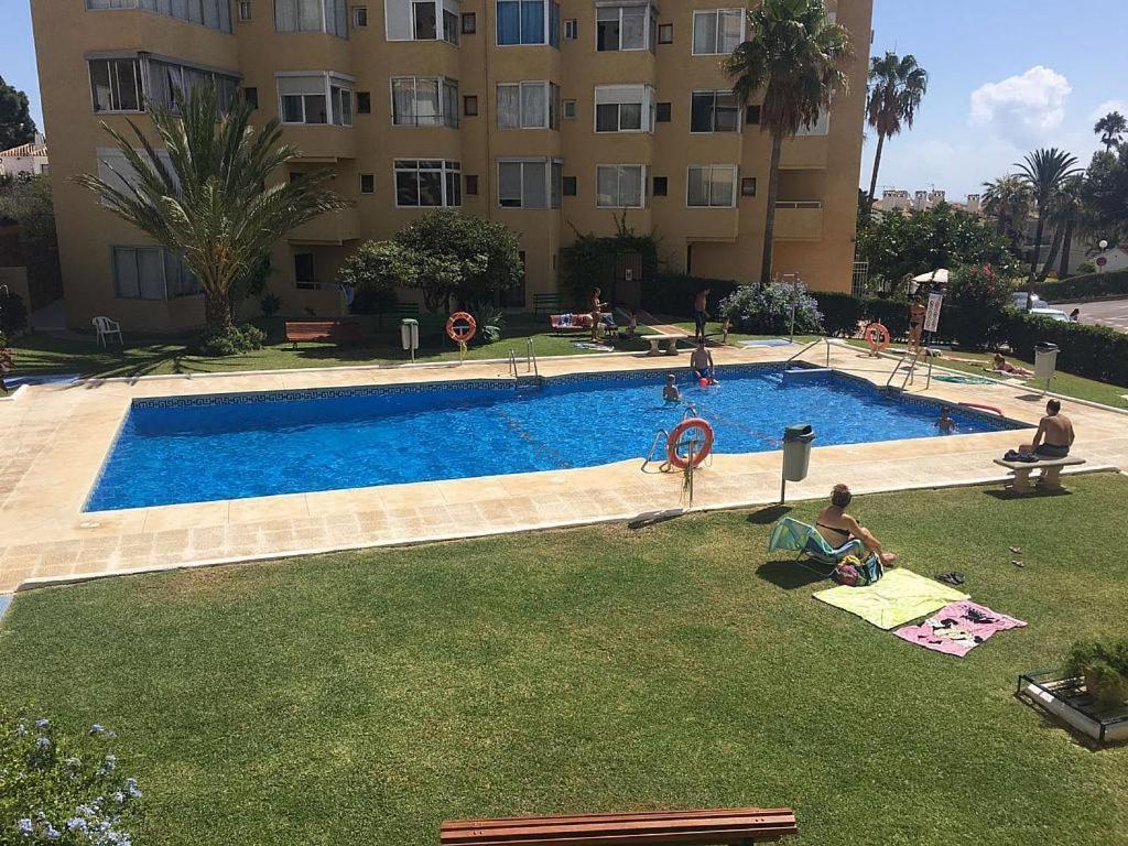 Appartement Frente A La Playa. Vistas Al Mar. La Cala De Mijas à Málaga Extérieur photo