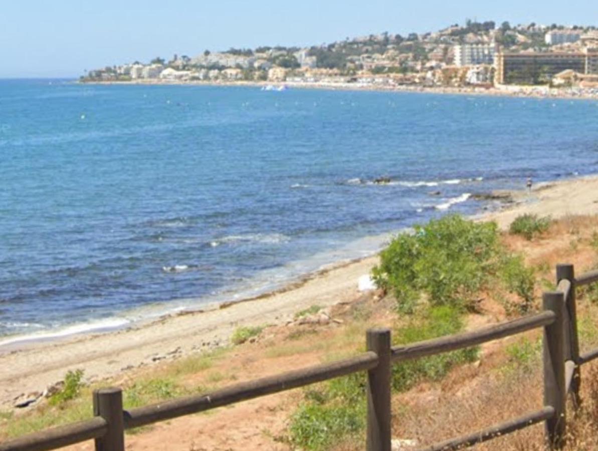 Appartement Frente A La Playa. Vistas Al Mar. La Cala De Mijas à Málaga Extérieur photo